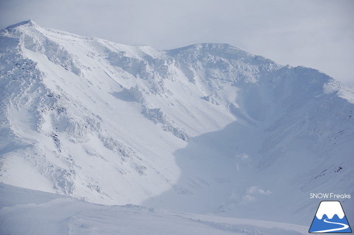 大雪山旭岳ロープウェイ 北海道最高峰でパウダーライド！